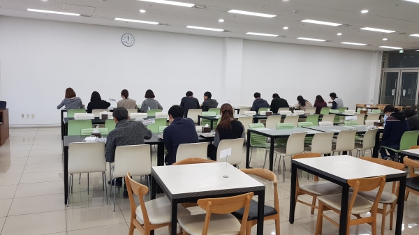 사회적거리두기 식사(경북대학교 구내식당)