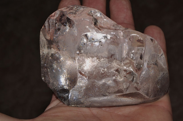 컬리넌 다이아몬드 원석.  위키미디어