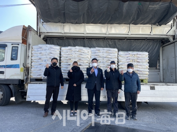 미국으로 수출하는 상주쌀   윤필태 기자