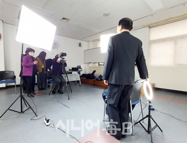 촬영 준비하고있는 회원들  사진 제공 장병석 회장