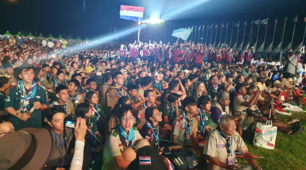 개막식 아레나 장에 참석한 잼버리 참가자들, 김영창 기자