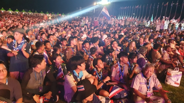 개막식 아레나 장에 참석한 잼버리 참가자들, 김영창 기자